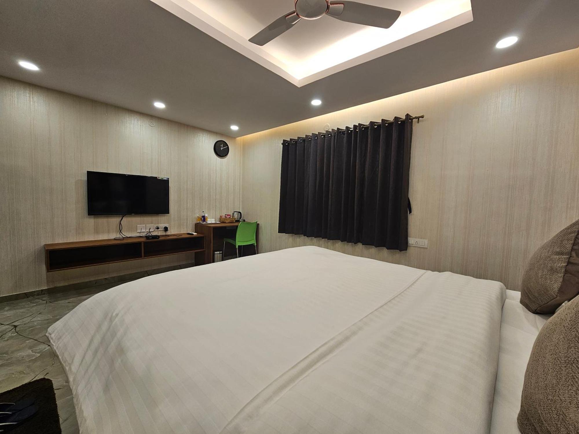 Hotel The Urban Nest Bangalore Esterno foto